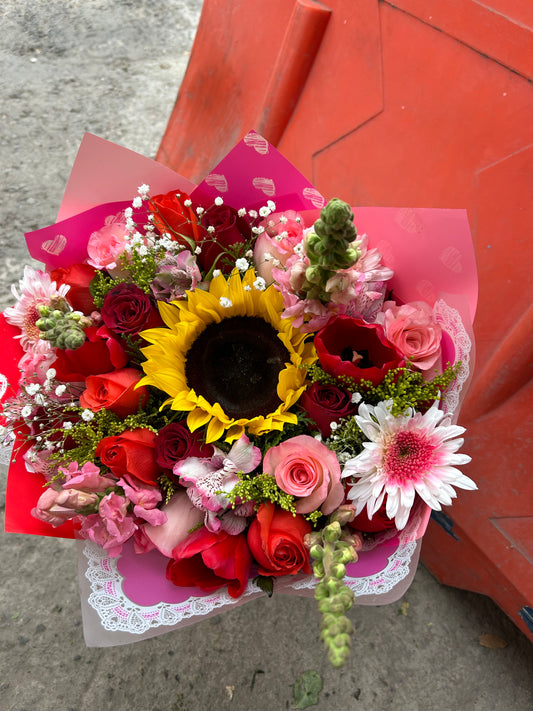 Ramo de Tulipanes y Rosas